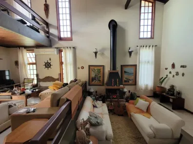 Casa com 3 Quartos à venda, 219m² no Campeche, Florianópolis