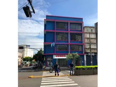 Prédio Comercial à venda, 700m² no Centro, Bauru