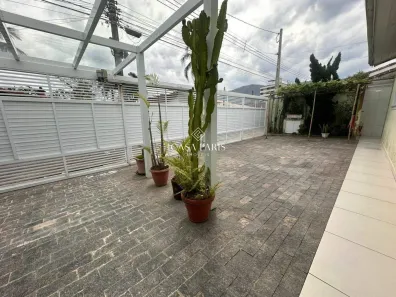 Casa com 3 Quartos à venda, 171m² no Flórida, Praia Grande