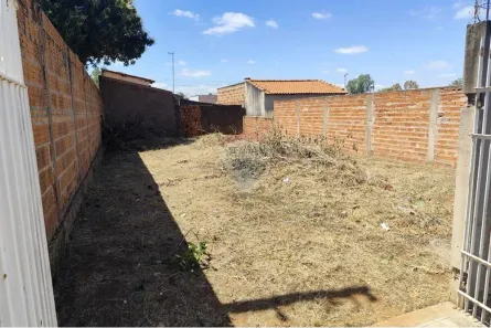 Lote/Terreno à venda, 180m² no Loteamento Residencial Rosa Alberton, Penápolis
