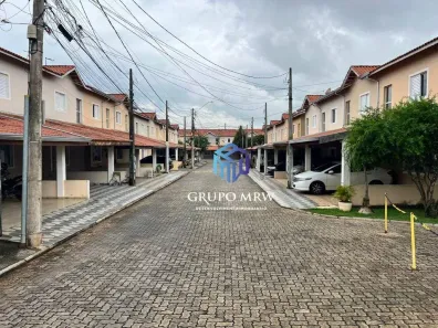 Casa de Condomínio com 2 Quartos à venda, 87m² no Lopes de Oliveira, Sorocaba