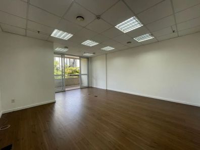 Sala Comercial para venda ou aluguel, 46m² no Chácara Santo Antônio (Zona Sul), São Paulo