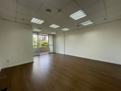 Sala Comercial para alugar, 46m² no Chácara Santo Antônio (Zona Sul), São Paulo