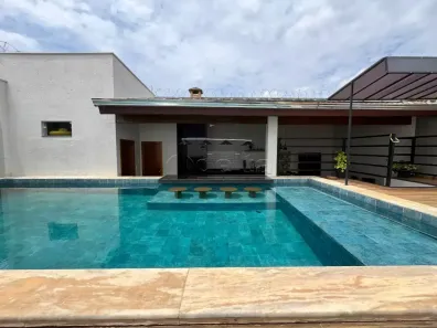 Casa com 3 Quartos à venda, 310m² no Jaraguá, Uberlândia