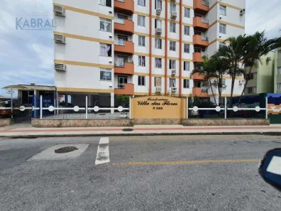 Apartamento com 2 Quartos para alugar, 65m² no Praia Comprida, São José
