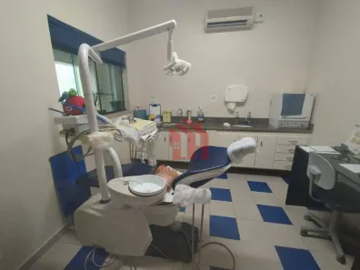 Ponto Comercial à venda, 200m² no Vila Valença, São Vicente