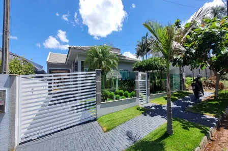 Casa com 3 Quartos à venda, 215m² no Fraron, Pato Branco