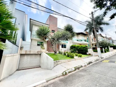 Sobrado com 4 Quartos à venda, 500m² no Horto Florestal, São Paulo