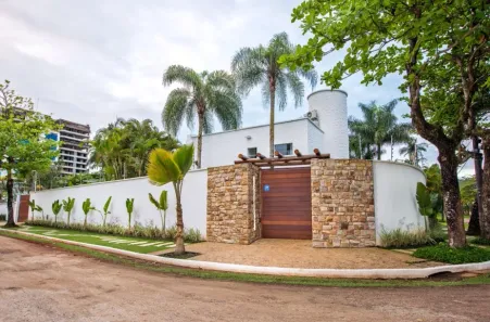Casa com 5 Quartos à venda, 296m² no Jardim Virgínia, Guarujá