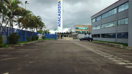 Sala Comercial para alugar, 10000m² no Jardim Satélite, São José dos Campos