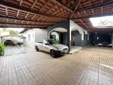 Casa com 3 Quartos à venda, 200m² no Jardim Riacho das Pedras, Contagem