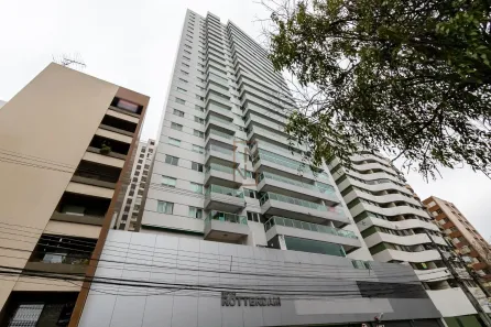 Apartamento com 2 Quartos para alugar, 81m² no Centro, Curitiba