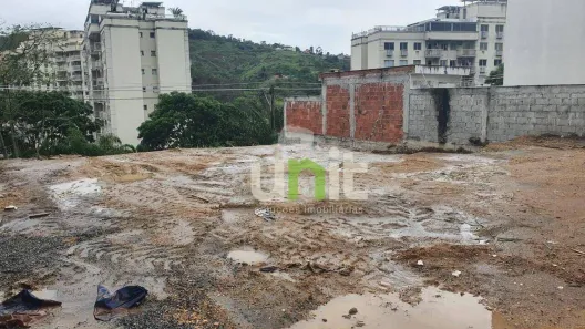 Lote/Terreno à venda, 375m² no Maria Paula, Niterói