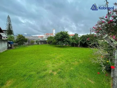 Lote/Terreno à venda, 735m² no Centro, São José