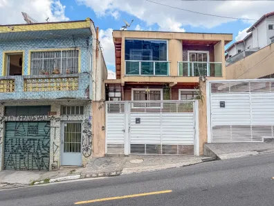 Sobrado com 4 Quartos à venda, 206m² no Moinho Velho, São Paulo