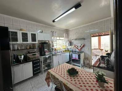 Casa com 2 Quartos à venda, 119m² no Jardim Primavera, Uberaba