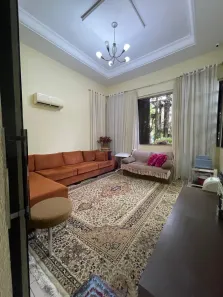 Casa de Condomínio com 3 Quartos à venda, 200m² no Jardins Madri, Goiânia