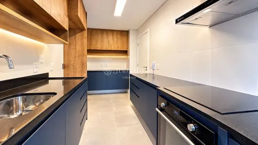 Apartamento com 3 Quartos para alugar, 142m² no Jardim Morumbi, São Paulo