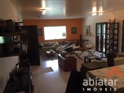 Casa com 4 Quartos à venda, 350m² no Condomínio Iolanda, Taboão da Serra
