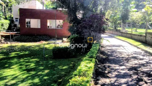 Casa com 4 Quartos à venda, 230m² no Sambaqui, Florianópolis