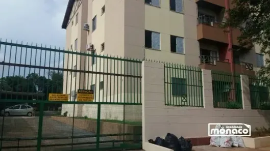 Apartamento com 3 Quartos para alugar, 66m² no Parque Jamaica, Londrina