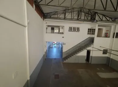 Galpão/Depósito/Armazém com 3 Quartos para alugar, 700m² no Centro, Canoas