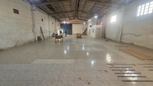 Galpão/Depósito/Armazém para alugar, 340m² no Lídia Duarte, Camboriú