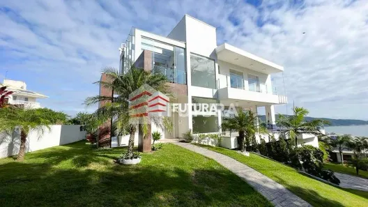 Casa com 4 Quartos à venda, 400m² no Centro, Bombinhas
