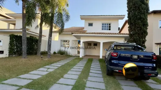 Casa de Condomínio com 3 Quartos à venda, 180m² no Jardins Madri, Goiânia