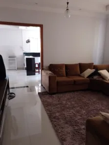 Fazenda/Sítio com 3 Quartos à venda, 210m² no Parque Residencial Tancredi, Americana