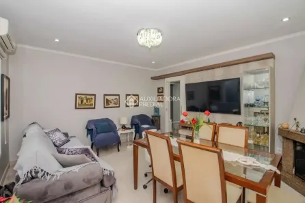 Casa com 3 Quartos para alugar, 210m² no Sarandi, Porto Alegre