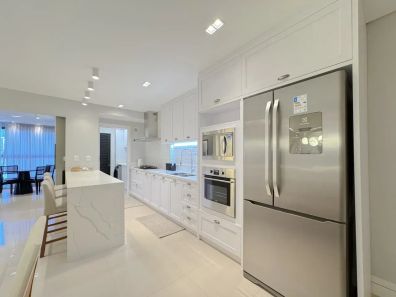 Apartamento com 3 Quartos à venda, 124m² no Meia Praia, Itapema