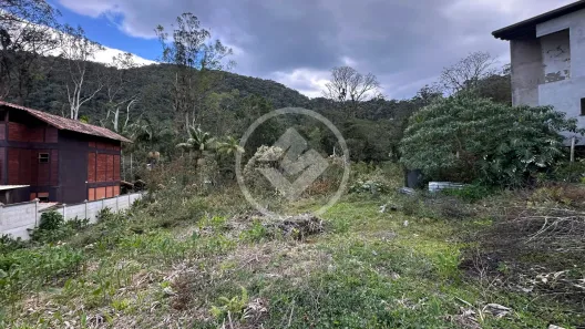 Lote/Terreno à venda, 584m² no Granja Guarani, Teresópolis