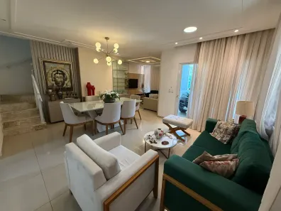 Casa de Condomínio com 4 Quartos à venda, 200m² no Centro, Eusébio