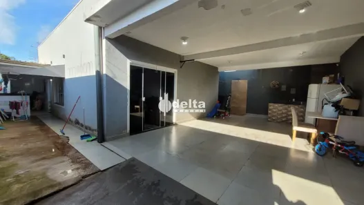 Casa com 2 Quartos à venda, 100m² no Shopping Park, Uberlândia