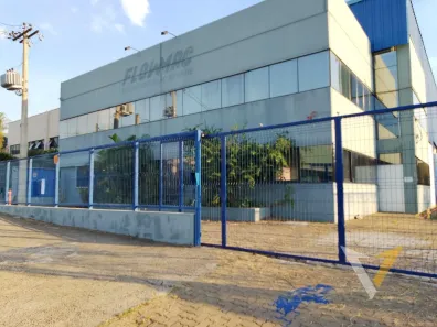 Galpão/Depósito/Armazém para venda ou aluguel, 2340m² no Tulipas, Jundiaí