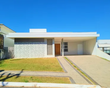 Casa de Condomínio com 3 Quartos para alugar, 250m² no Centro, Vinhedo