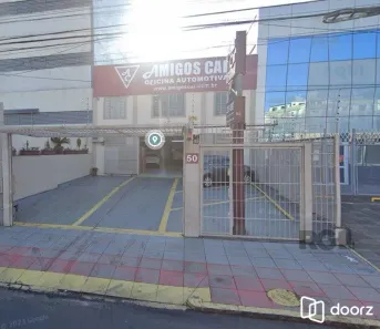 Galpão/Depósito/Armazém à venda, 376m² no Medianeira, Porto Alegre