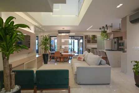 Casa de Condomínio com 3 Quartos à venda, 231m² no Centro, Gravataí