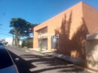 Prédio Comercial à venda, 311m² no Lídice, Uberlândia