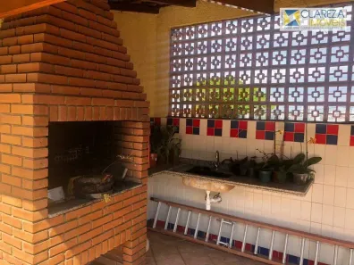 Casa com 3 Quartos à venda, 213m² no Jardim das Flores, Osasco