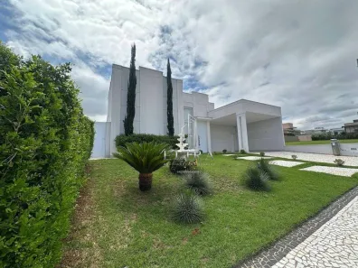 Casa de Condomínio com 3 Quartos à venda, 220m² no Chácara Letônia, Americana