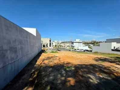 Lote/Terreno à venda, 196m² no Residencial Piccolino, Salto