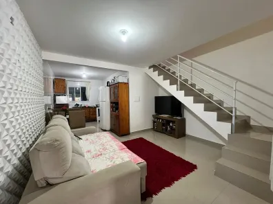 Sobrado com 2 Quartos à venda, 70m² no Bela Vista, Palhoça