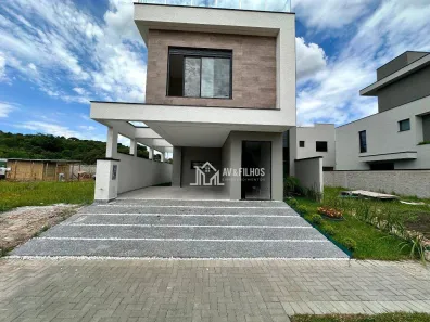 Casa de Condomínio com 3 Quartos à venda, 228m² no Santa Cândida, Curitiba