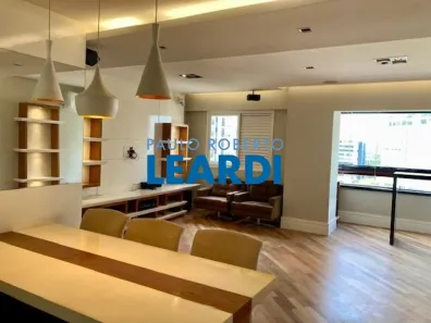 Apartamento com 2 Quartos para alugar, 80m² no Alto da Lapa, São Paulo
