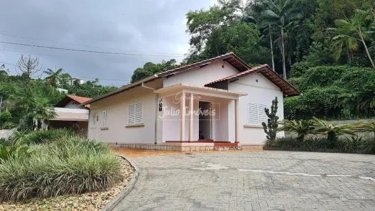 Casa com 5 Quartos à venda, 230m² no Primeiro de Maio, Brusque