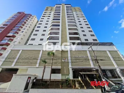 Apartamento com 3 Quartos para alugar, 106m² no Kobrasol, São José