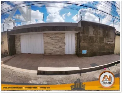 Casa com 4 Quartos à venda, 241m² no Vila União, Fortaleza