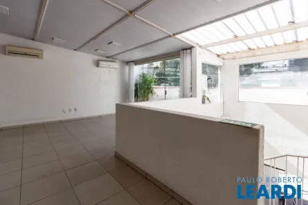 Sala Comercial para alugar, 330m² no Perdizes, São Paulo